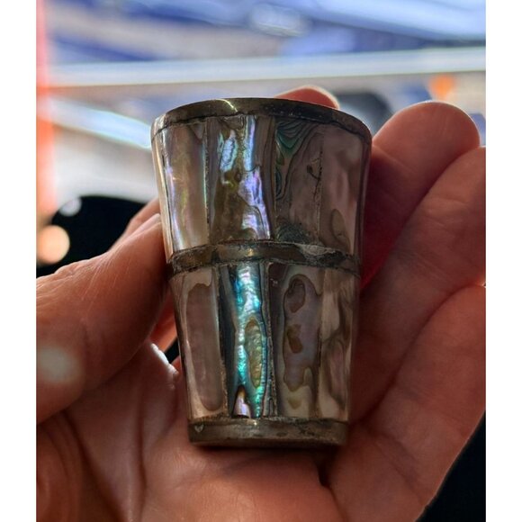 Vintage Mother Of Pearl Abalone Brass Shot Glass Ed Laton - Picture 6 of 10